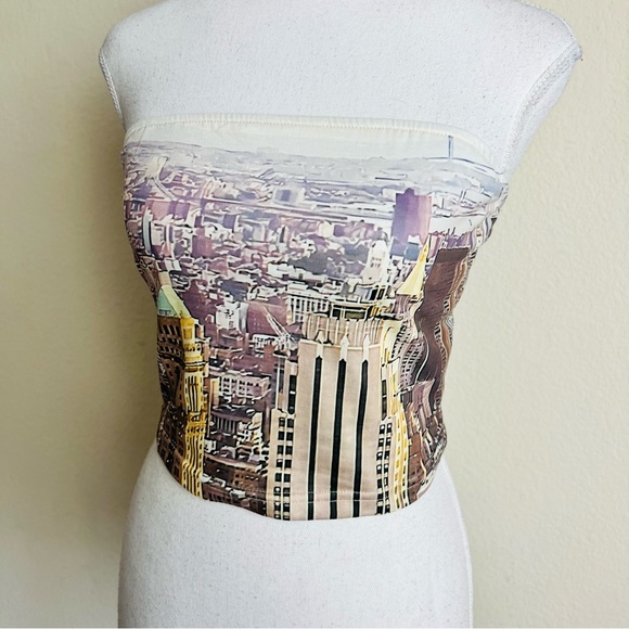 New York Aerial Skyline White Ombré Strapless Tube Top Crop Top - Picture 2 of 4